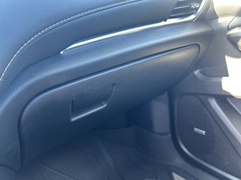 Used 2022 Chevrolet Traverse Premier w/ LPO, Floor Liner Package image 20