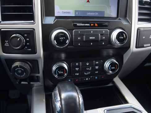 Used 2020 Ford F150 Lariat w/ Equipment Group 502A Luxury image 11