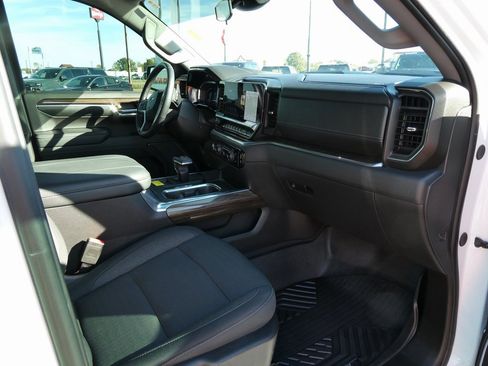 Certified 2024 Chevrolet Silverado 1500 LT Trail Boss w/ Dark Appearance Package image 16