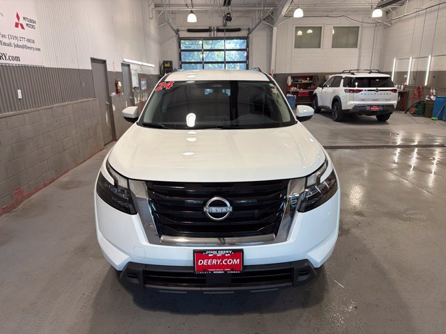 Certified 2024 Nissan Pathfinder SV AWD/4WD image 8
