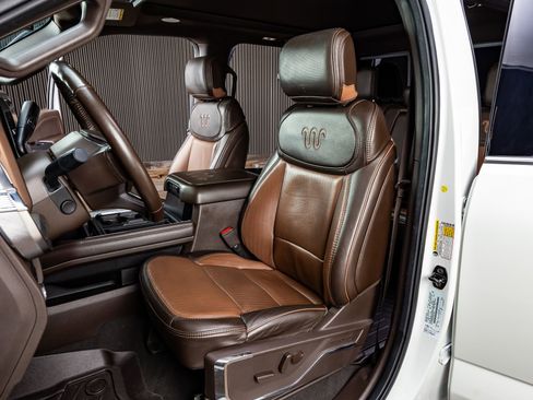 Used 2023 Ford F250 King Ranch w/ Chrome Package image 30