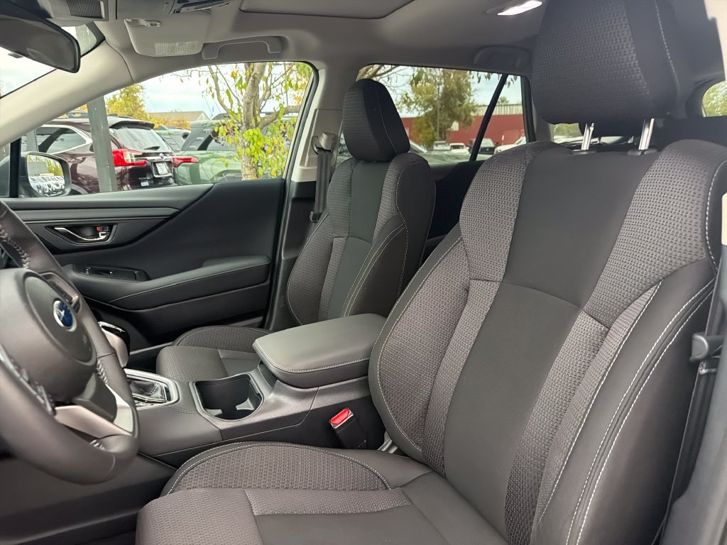 Used 2024 Subaru Outback Premium AWD/4WD image 22
