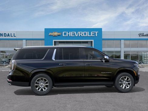 New 2026 Chevrolet Suburban Premier image 9
