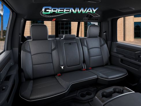 New 2026 RAM 2500 Laramie AWD/4WD image 15