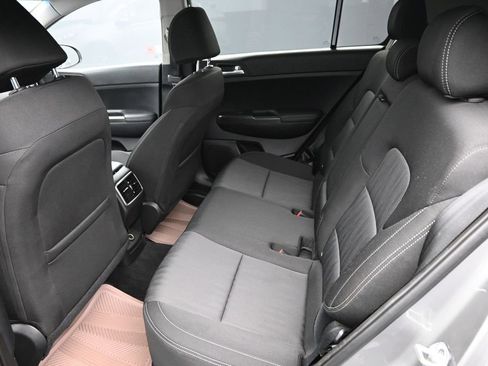 Used 2020 Kia Sportage LX AWD/4WD image 12