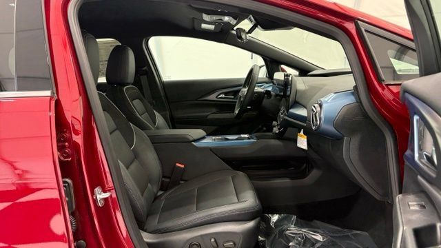 New 2026 Chevrolet Equinox EV LT w/ Convenience Package II AWD/4WD image 20