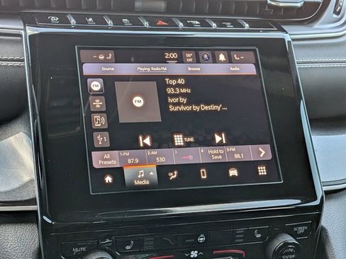 Used 2022 Jeep Grand Cherokee Altitude image 12