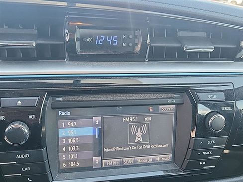 Used 2014 Toyota Corolla S image 6