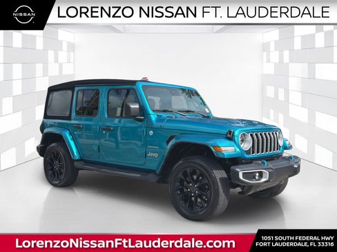 Used 2024 Jeep Wrangler Unlimited Sahara AWD/4WD image 1