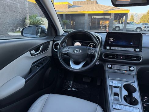 Used 2023 Hyundai Kona Limited image 22