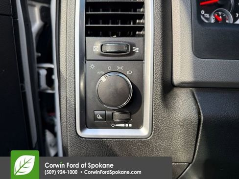 Used 2014 RAM 1500 Classic SLT image 23