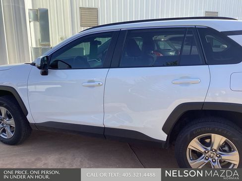 Used 2024 Toyota RAV4 XLE w/ Convenience Package FWD image 9