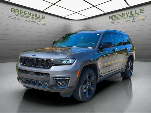 Used 2024 Jeep Grand Cherokee L Limited w/ Black Appearance Package image 2