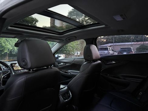 Used 2017 Chevrolet Malibu Premier w/ Premier Sun and Wheel Package FWD image 25