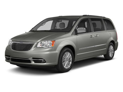 Used 2013 Chrysler Town & Country Touring-L w/ Premium Group FWD image 4