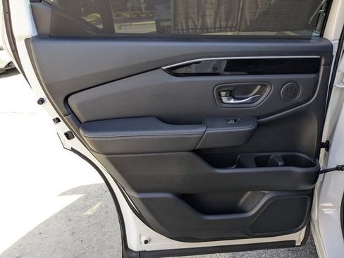 Certified 2023 Honda Pilot EX-L image 38