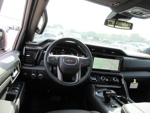 New 2026 GMC Sierra 1500 AT4 w/ AT4 Premium Package AWD/4WD image 16