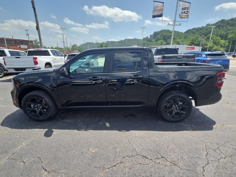 New 2026 Ford Maverick Lariat w/ Black Appearance Package AWD/4WD image 4