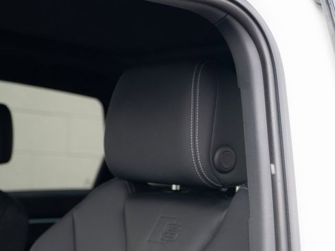 Used 2020 Audi Q3 2.0T Prestige w/ Prestige Package image 19