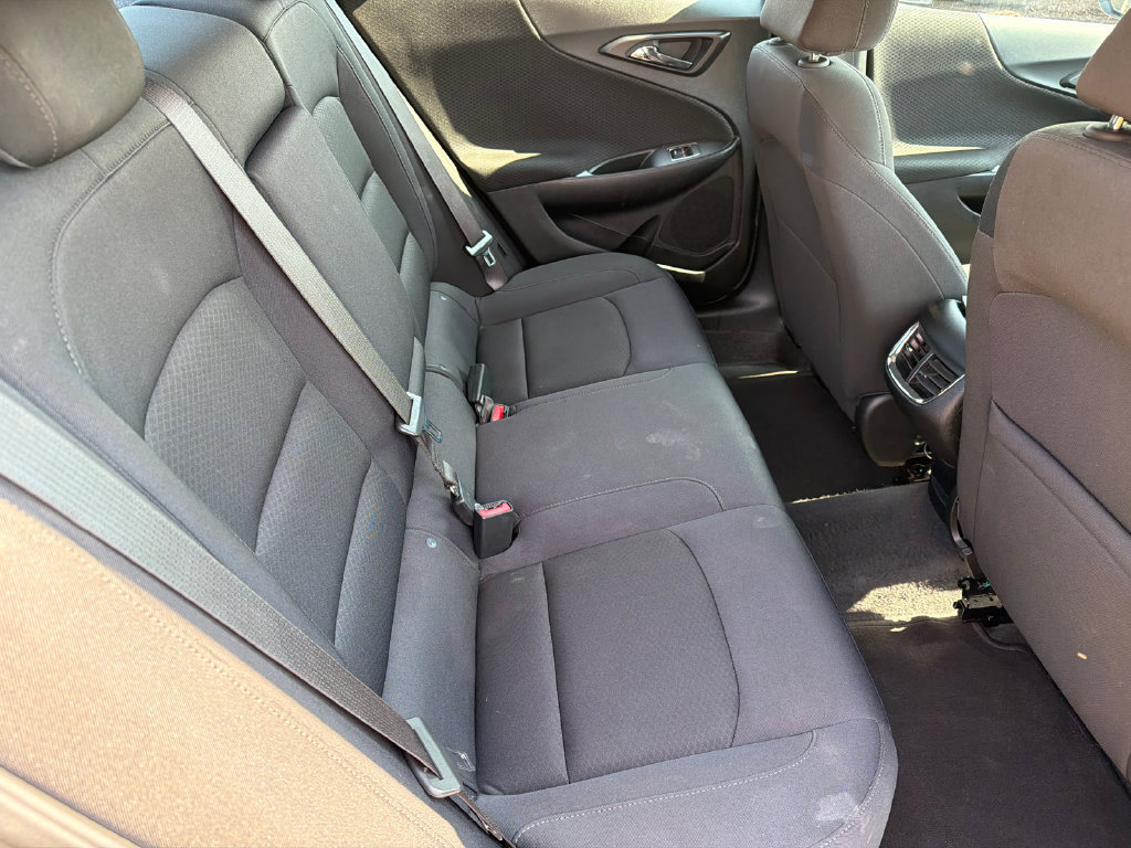 Used 2025 Chevrolet Malibu LT FWD image 15