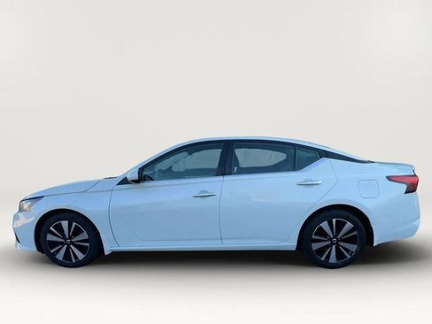 Used 2022 Nissan Altima 2.5 SV image 4