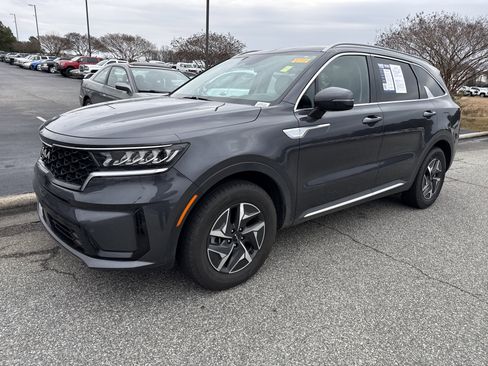 Used 2023 Kia Sorento EX image 5