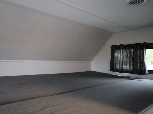 Used 2022 Ford E-450 and Econoline 450 Super Duty w/ Motorhome Prep Package image 47