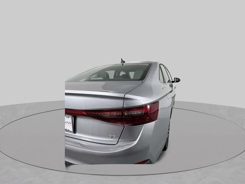 Used 2025 Volkswagen Jetta SE FWD image 30