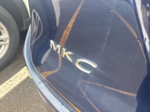 Used 2017 Lincoln MKC Reserve image 6