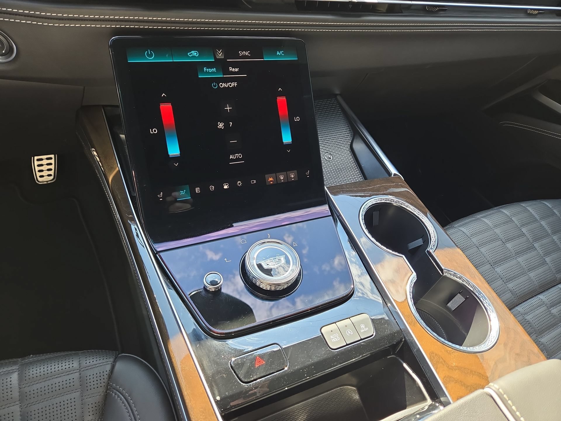 Certified 2026 Cadillac Escalade Platinum Sport w/ LPO, ONYX Package AWD/4WD image 22