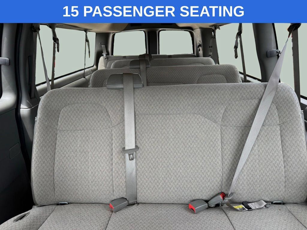 Used 2025 Chevrolet Express 3500 LT w/ LT Preferred Equipment Group RWD image 22