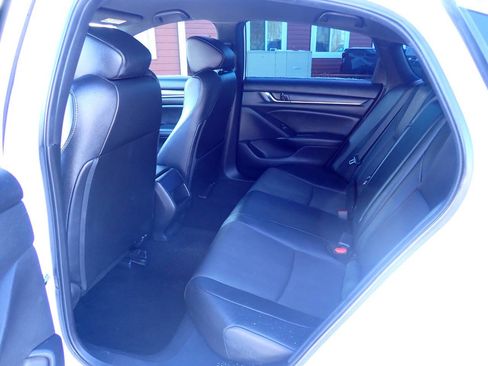 Used 2020 Honda Accord Sport image 9