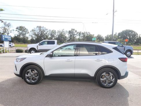 New 2026 Ford Escape ST-Line w/ Tech Pack #1 image 9