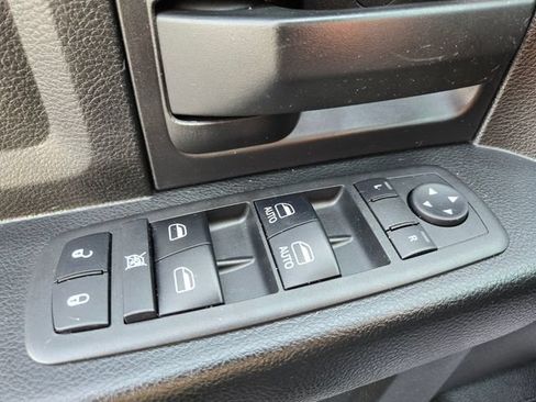 Used 2018 RAM 1500 Tradesman AWD/4WD image 41