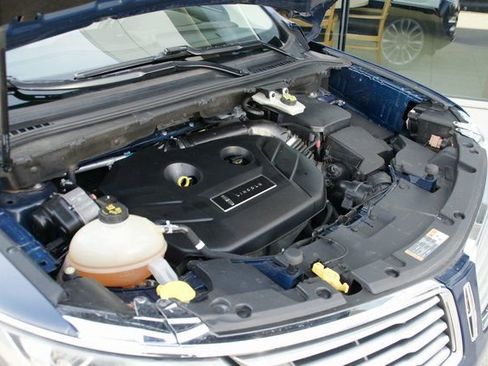 Used 2018 Lincoln MKC Reserve w/ Lincoln MKC Climate Package image 11