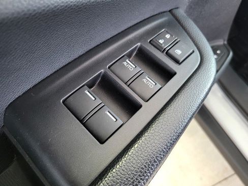 Used 2018 Honda Pilot Elite image 25