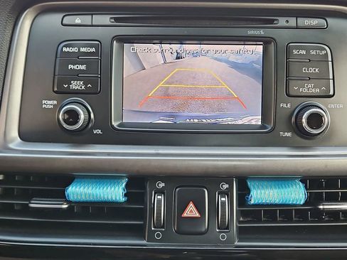 Used 2016 Kia Optima LX image 15