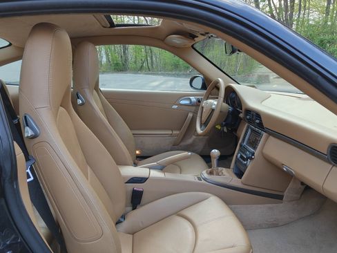 Used 2007 Porsche 911 Carrera RWD image 9