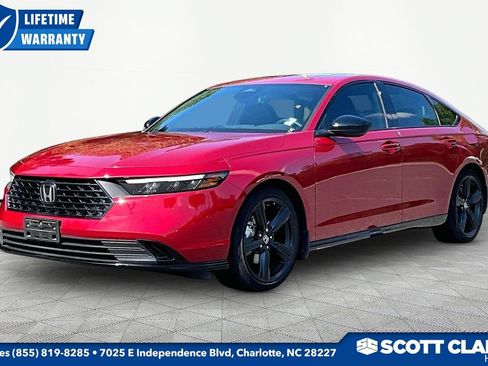 Used 2024 Honda Accord Sport image 3