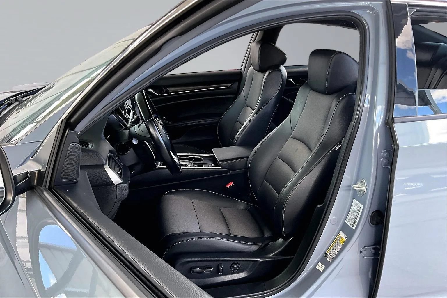 Used 2021 Honda Accord Sport image 18