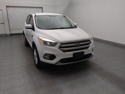 Used 2017 Ford Escape SE w/ SE Cold Weather Package FWD image 14
