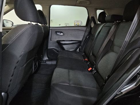 Used 2021 Nissan Rogue SV FWD image 16