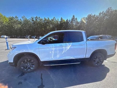 Used 2023 Honda Ridgeline Sport image 23