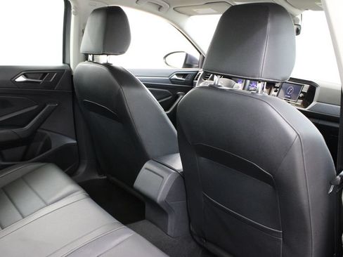 Used 2024 Volkswagen Jetta SE FWD image 19