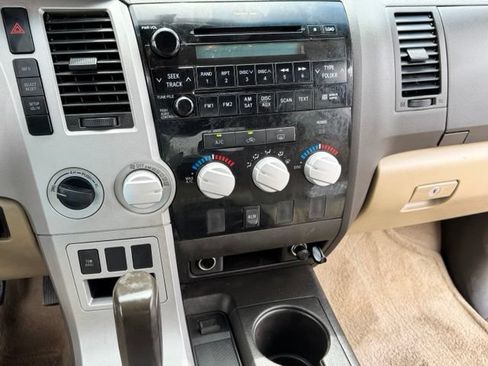 Used 2008 Toyota Tundra 4x4 CrewMax image 21