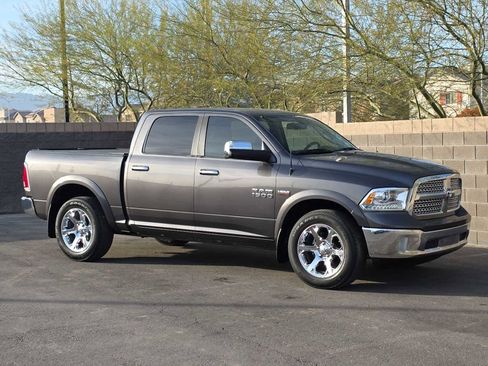 Used 2016 RAM 1500 Laramie w/ Convenience Group image 3