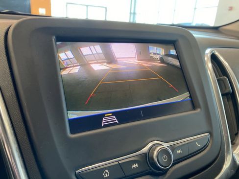 Used 2020 Chevrolet Equinox LT image 23