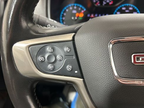 Used 2021 GMC Canyon Denali image 25