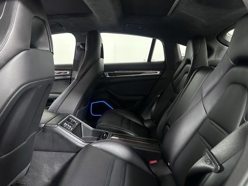 Used 2017 Porsche Panamera 4 image 22