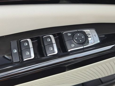 Used 2022 Kia Carnival SX Prestige FWD image 24